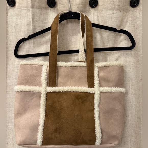 Faux Shearling Tote Bag - Picture 1 of 4